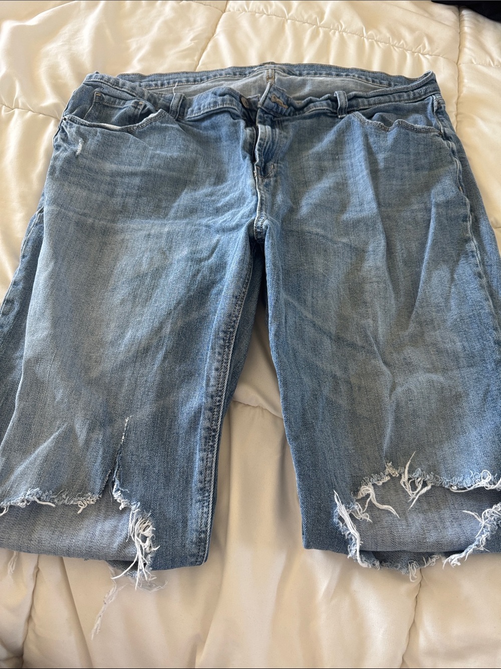 Light Wash Distressed Denim Mid-Rise Boyfriend Jean